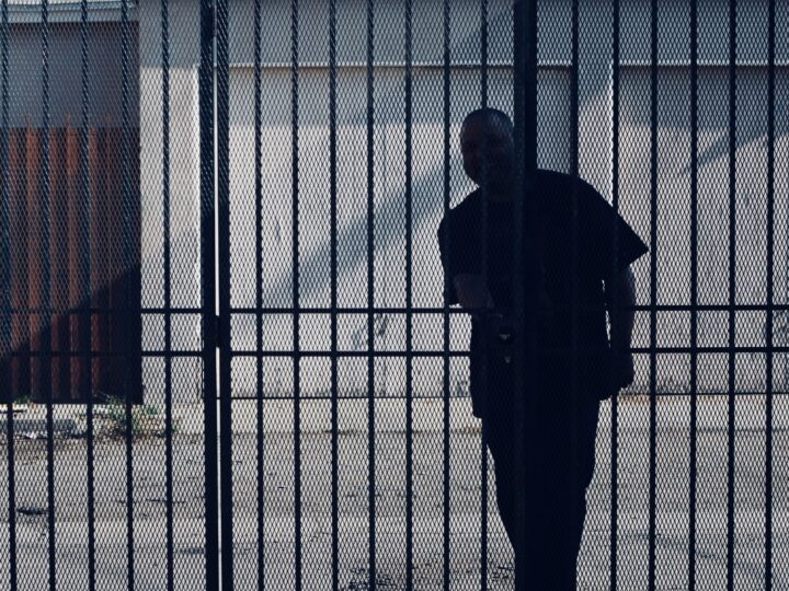 Albania, il Miraggio dei Rimpatri: 30 Rientri a Costo di Milioni