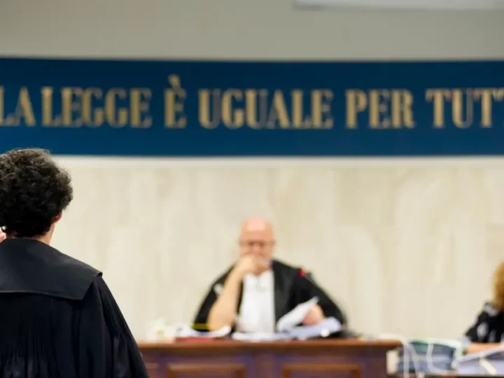 Sesto San Giovanni: Condannato a 9 anni imprenditore egiziano per compravendita di permessi di soggiorno